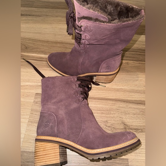 Women’s Timberland Boot EUC - Picture 2 of 7